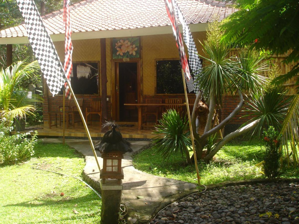 Dormitory Sedap Malam Singaraja Eksteriør billede