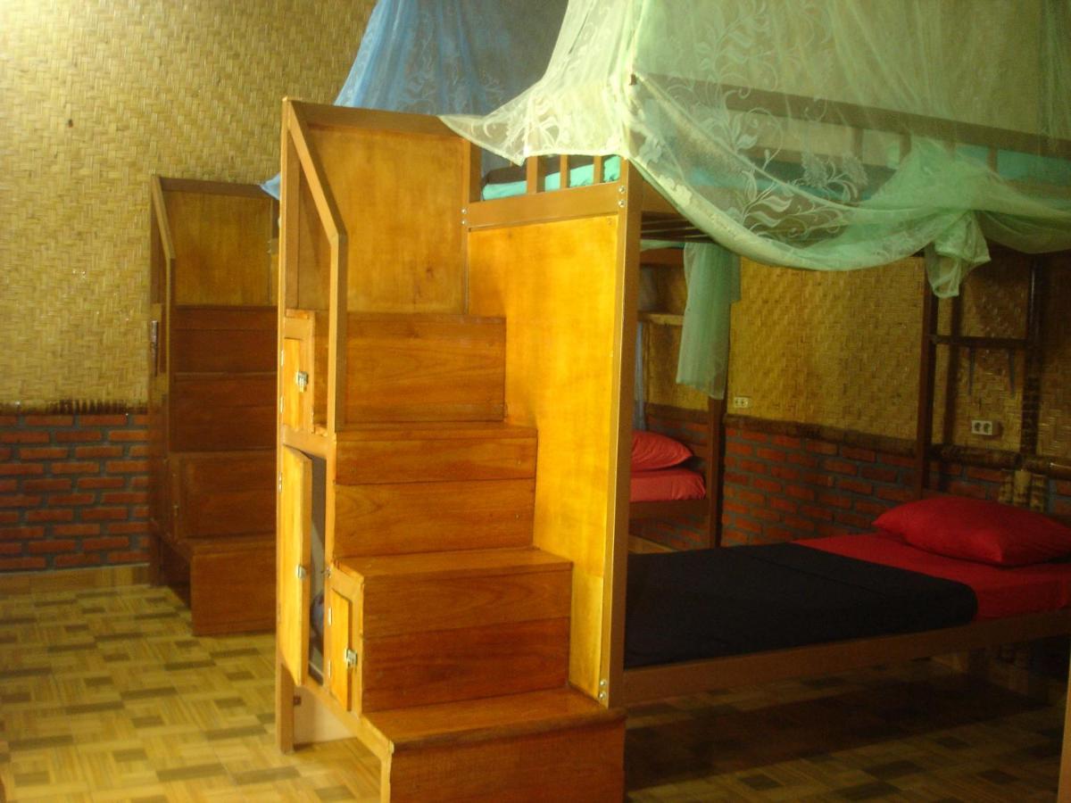 Dormitory Sedap Malam Singaraja Eksteriør billede