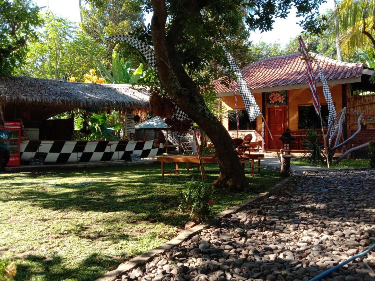 Dormitory Sedap Malam Singaraja Eksteriør billede